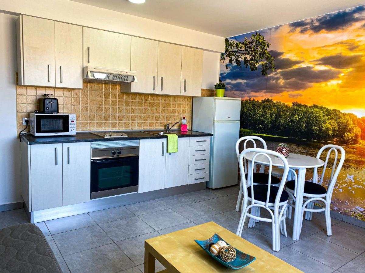 Edificio Prieto Viv 6 Apartment Пуерто дел Росарио Екстериор снимка